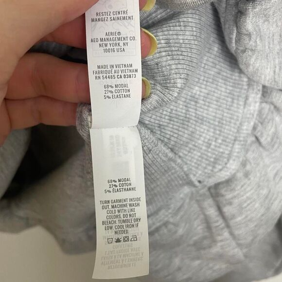 Aerie Gray Off-the-Shoulder Sweater - Picture 6 of 8